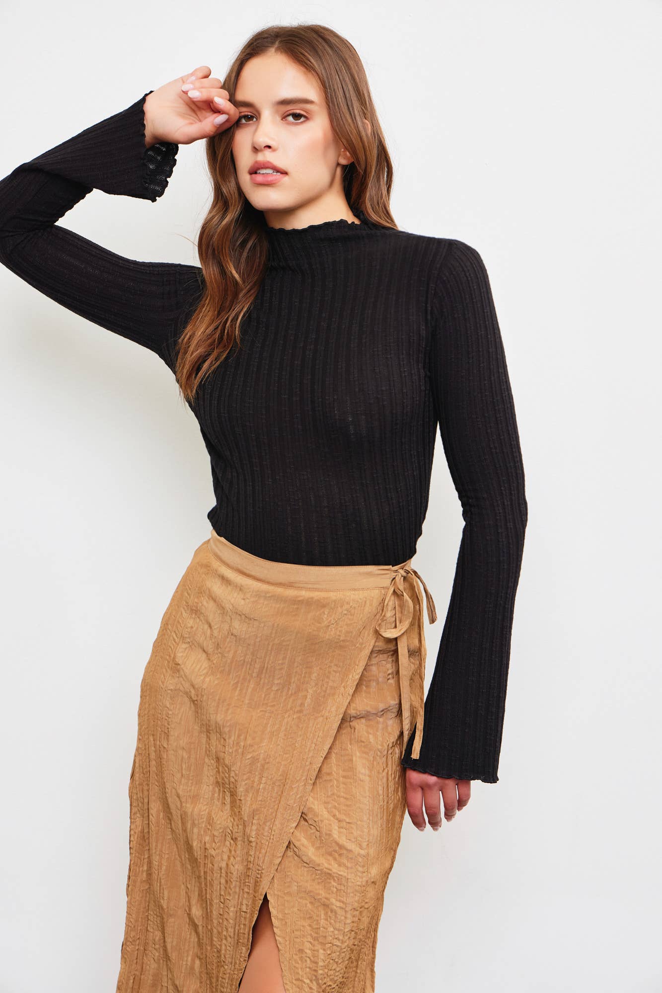 HIGH NECK KNIT SWEATER