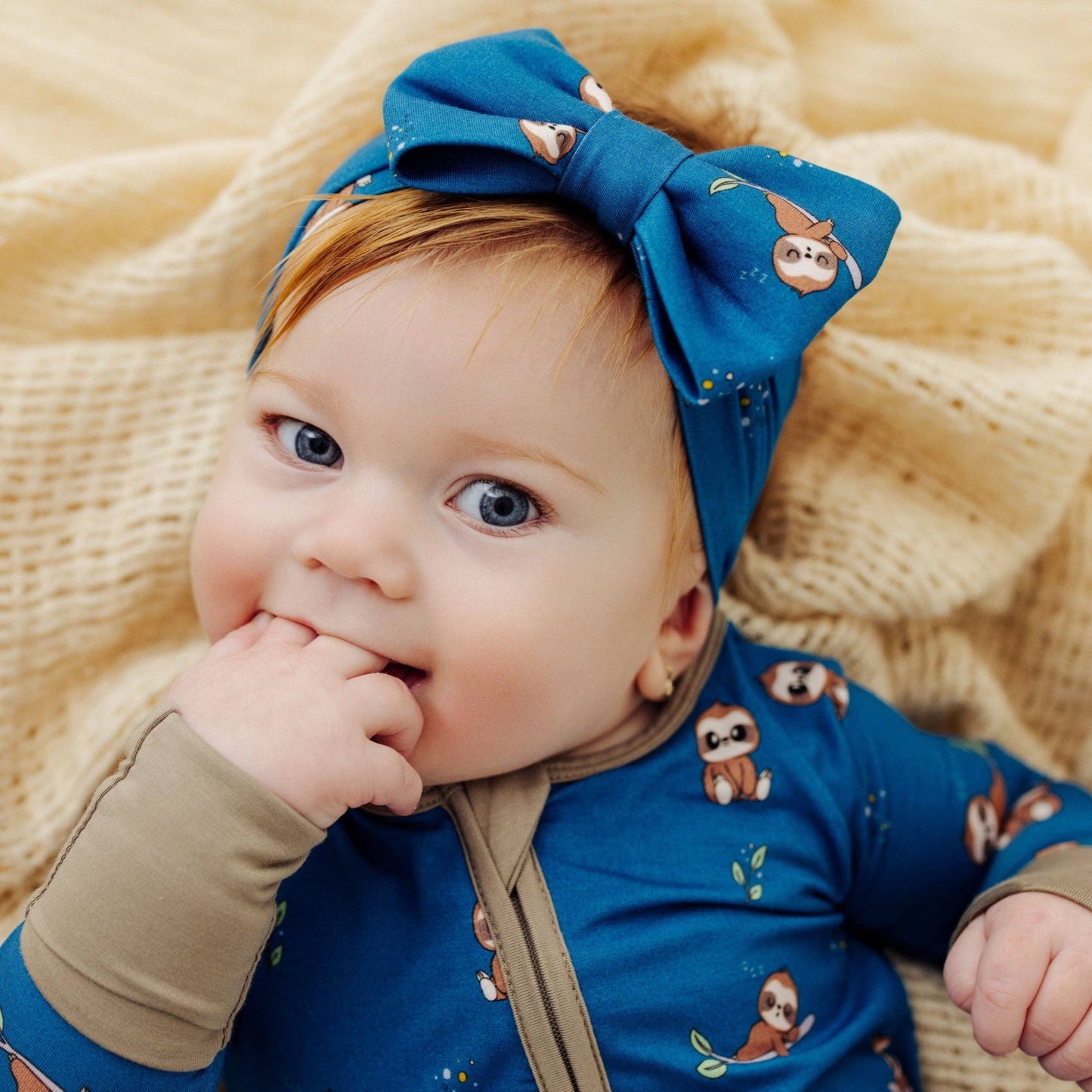 Bamboo Bow Headband (Sleepy Sloth) – Neutral & Soft