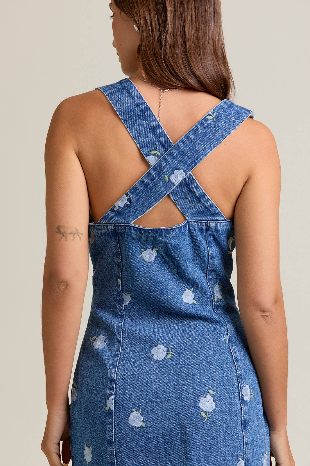 V-NECK ROSE EMBROIDERY DENIM DRESS