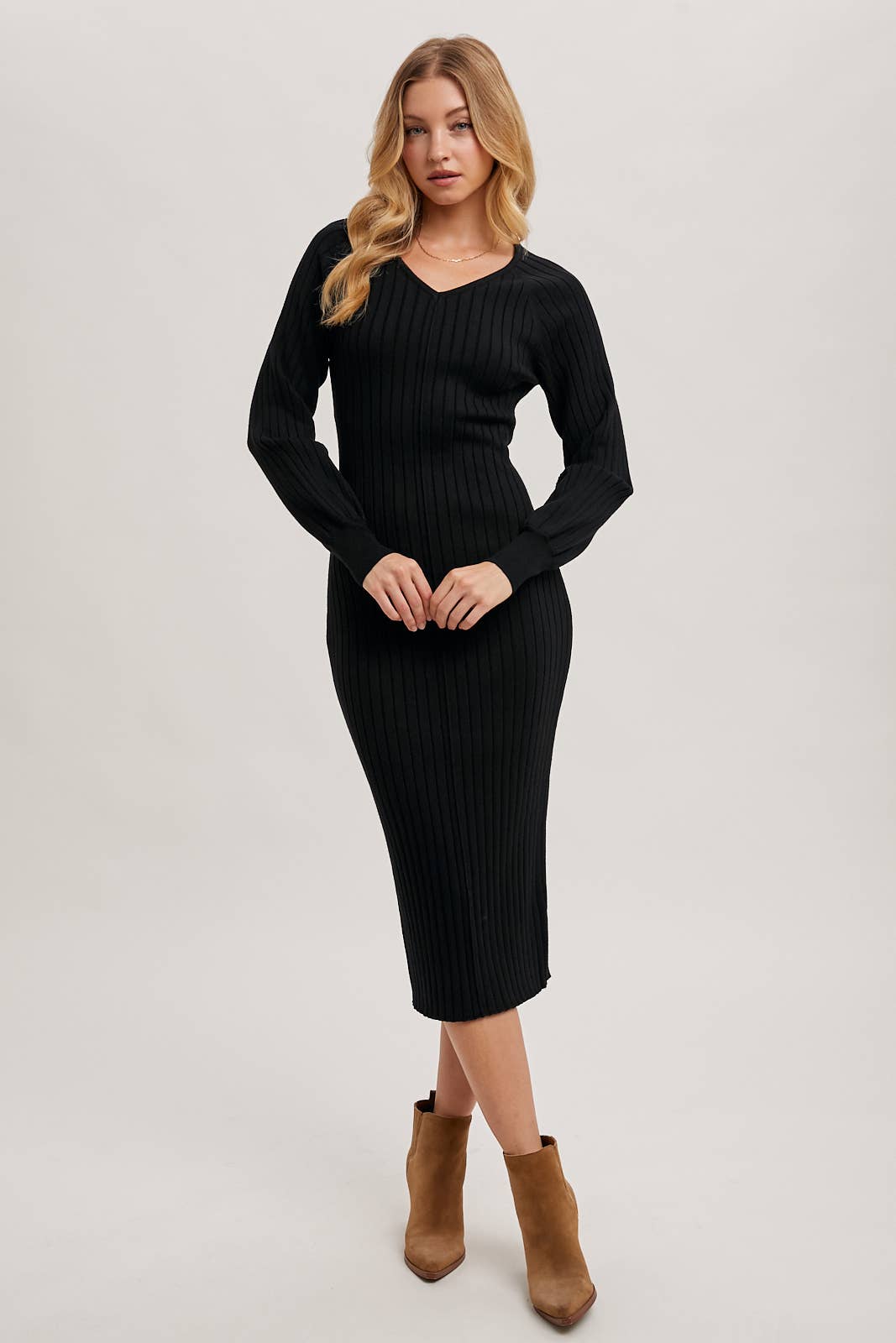 V-NECK RIBBED KNIT SWEATER MIDI DRESS