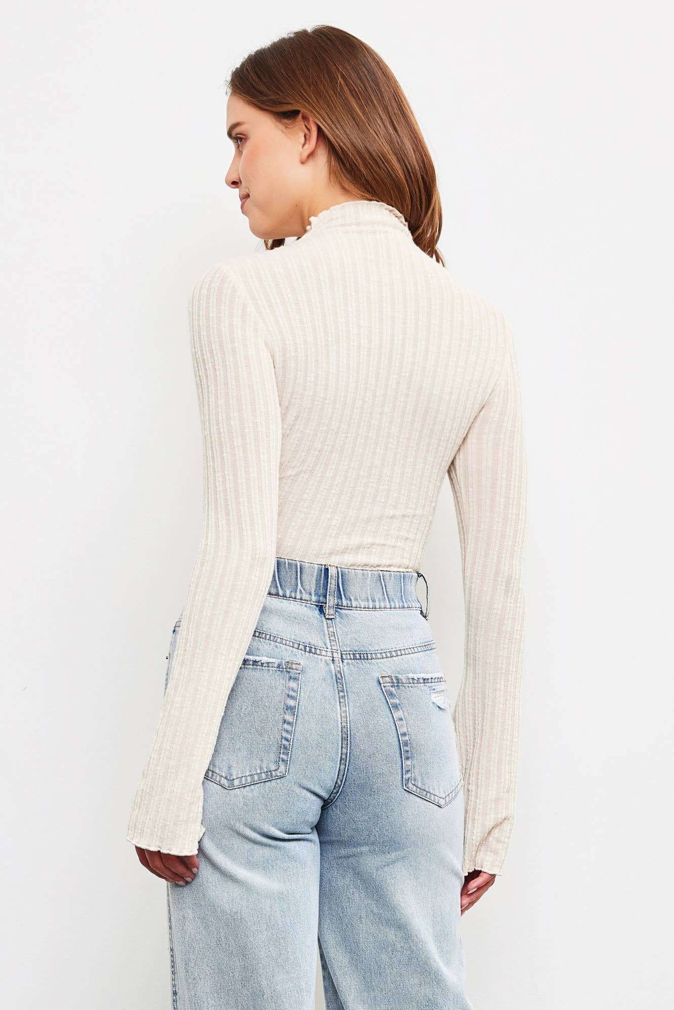 HIGH NECK KNIT SWEATER