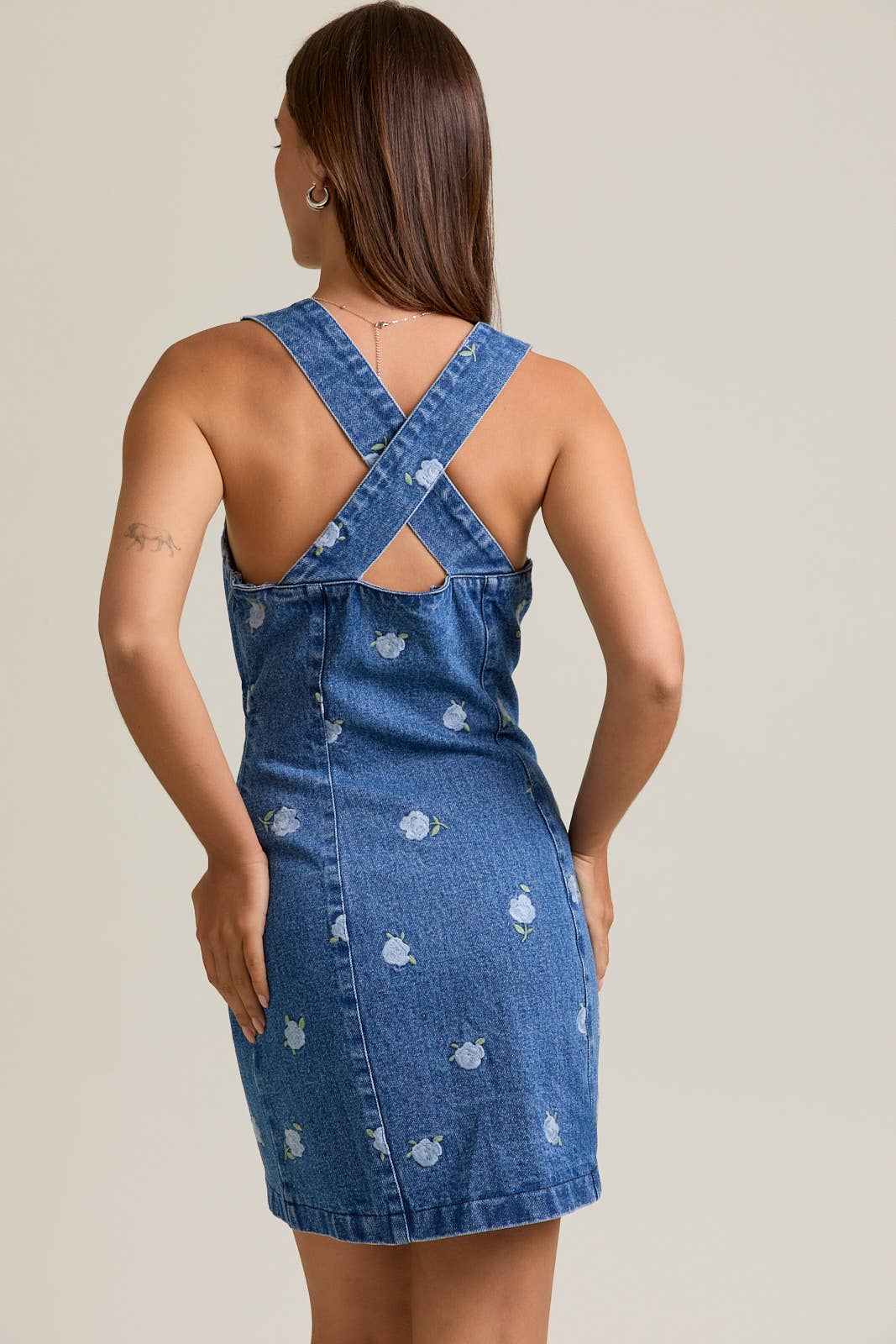 V-NECK ROSE EMBROIDERY DENIM DRESS