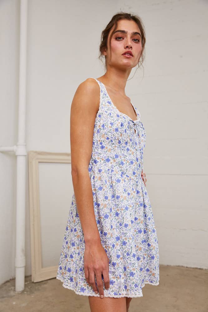 Floral Pleated Lace Detail Mini Dress