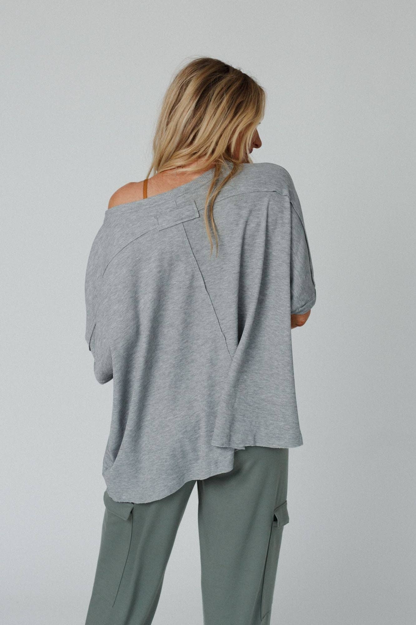 Kelsie Dolman Top- Heather Gray